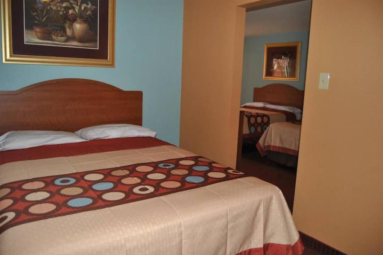 Econo & Hotel 2*