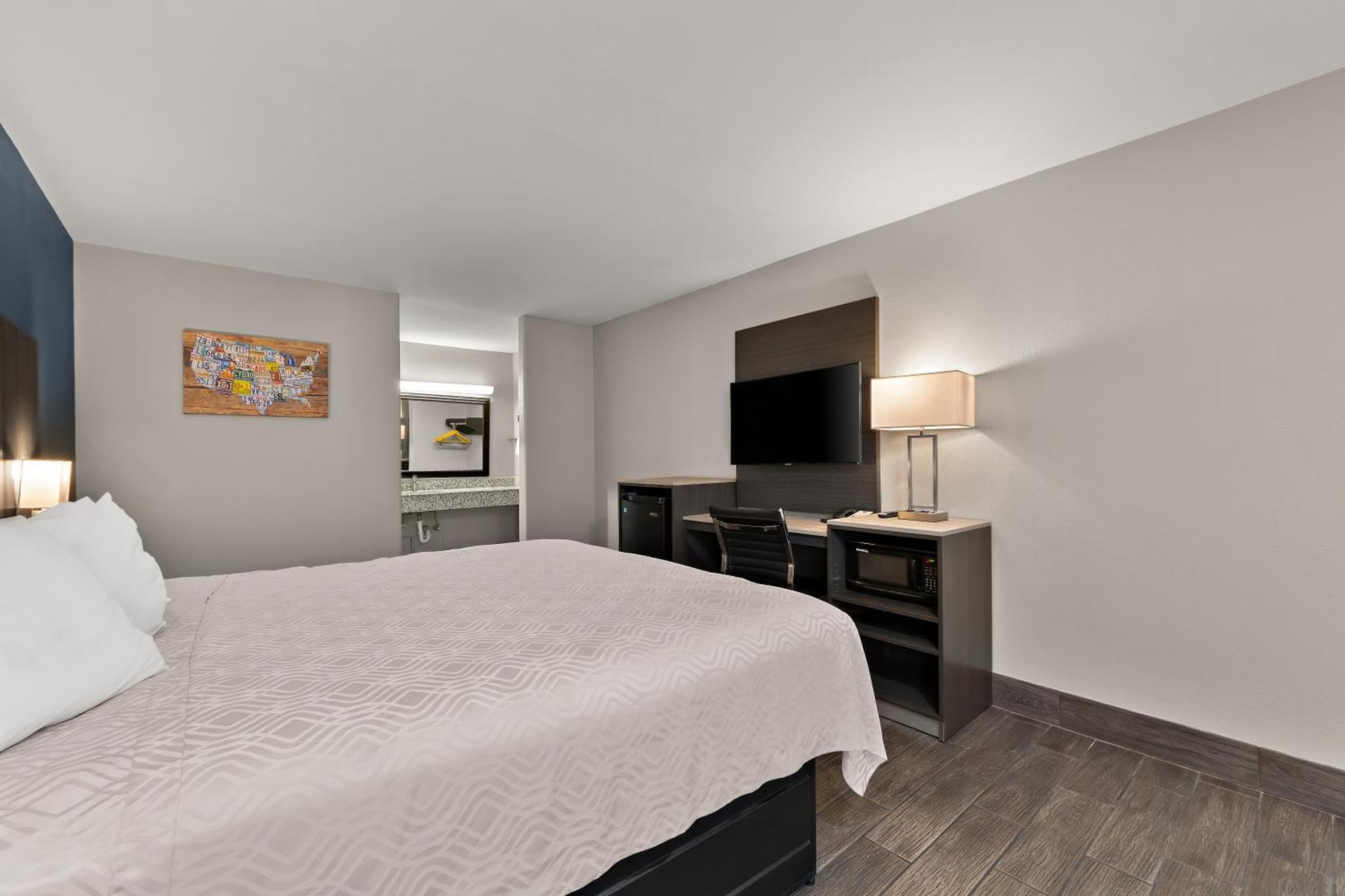 Econo & Hotel Laredo