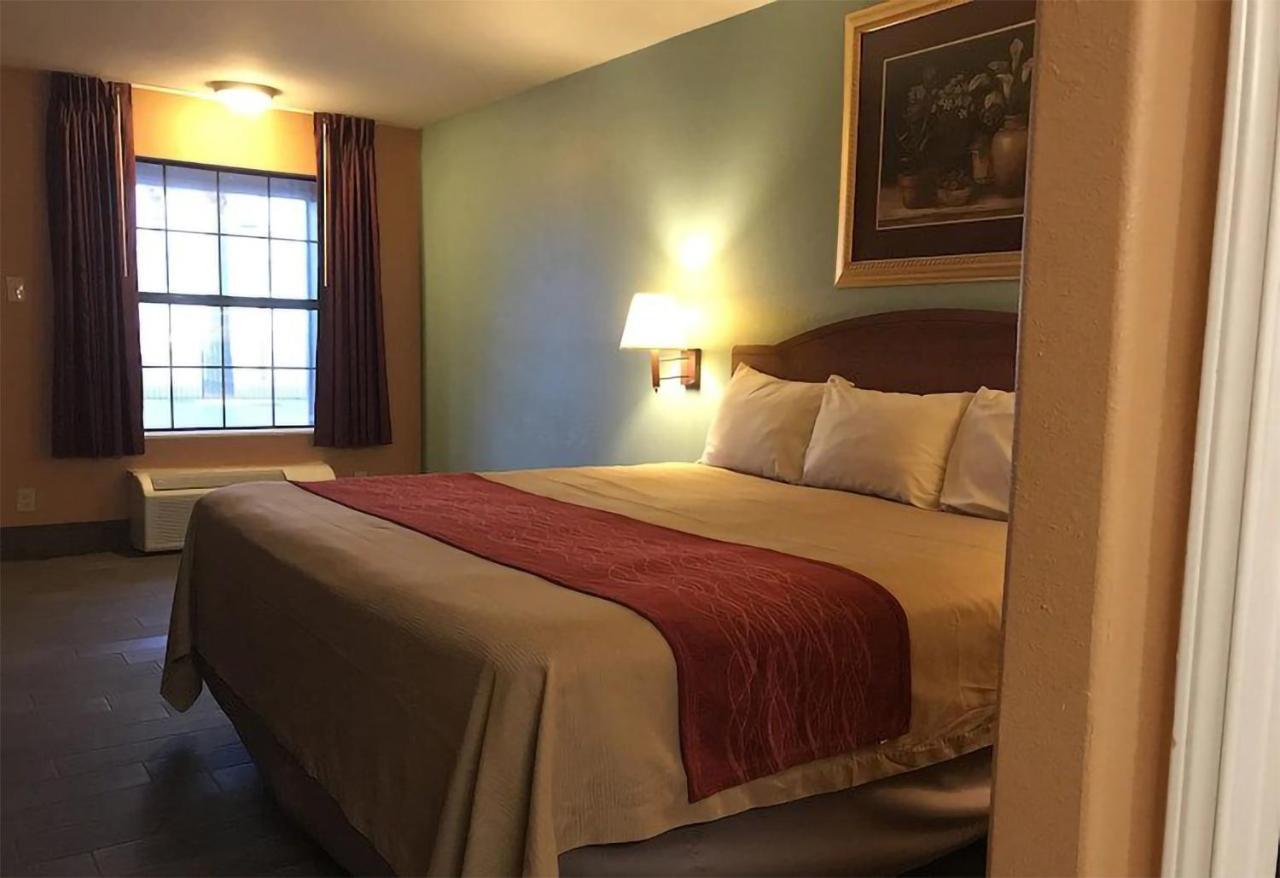 Sky-palace Inn&suites 2*